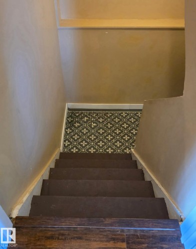 3503 42A Avenue Nw, Edmonton, AB - Indoor Photo Showing Other Room