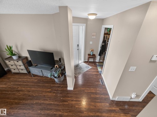3503 42A Avenue Nw, Edmonton, AB - Indoor Photo Showing Other Room