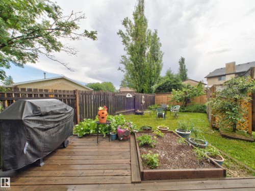 3503 42A Avenue Nw, Edmonton, AB - Outdoor
