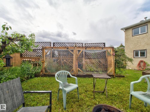 3503 42A Avenue Nw, Edmonton, AB - Outdoor