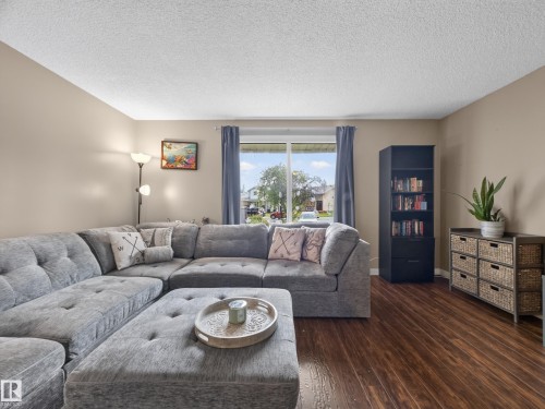 3503 42A Avenue Nw, Edmonton, AB - Indoor Photo Showing Living Room