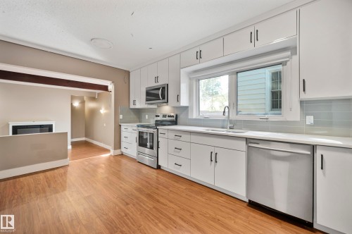 11603 Saskatchewan Drive Nw, Edmonton, AB - Indoor Photo Showing Kitchen With Upgraded Kitchen