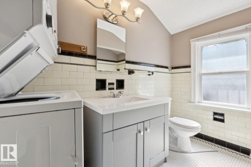11603 Saskatchewan Drive Nw, Edmonton, AB - Indoor Photo Showing Other Room