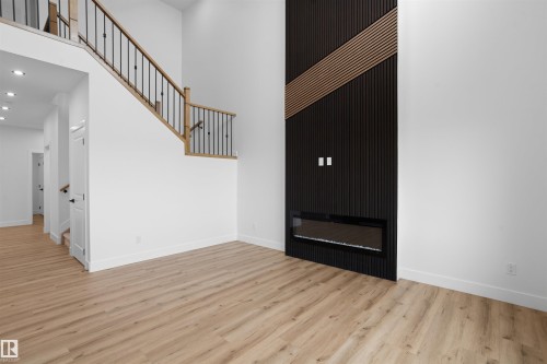 782 Bank Drive, Leduc, AB - Indoor Photo Showing Other Room