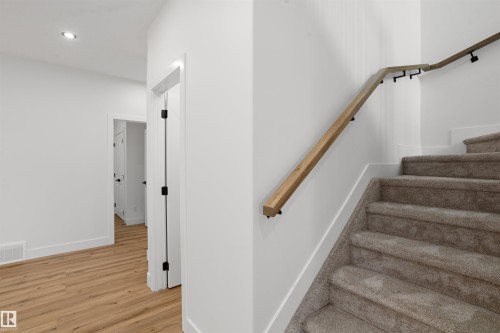 782 Bank Drive, Leduc, AB - Indoor Photo Showing Other Room