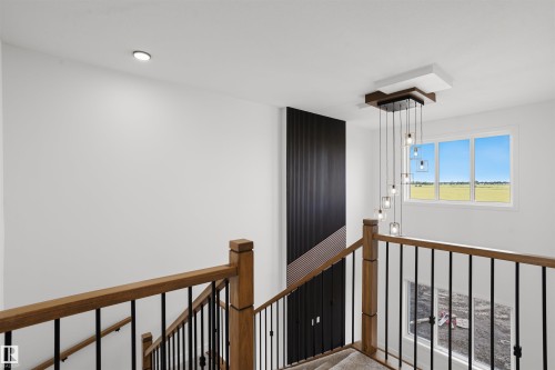 782 Bank Drive, Leduc, AB - Indoor Photo Showing Other Room