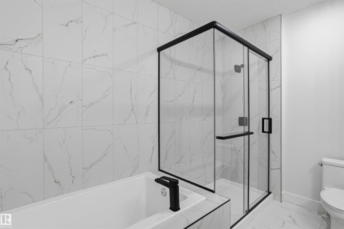 782 Bank Drive, Leduc, AB - Indoor Photo Showing Bathroom