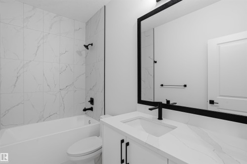 782 Bank Drive, Leduc, AB - Indoor Photo Showing Bathroom
