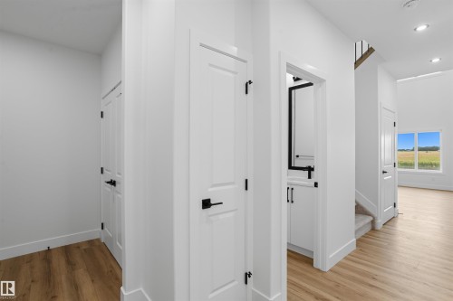 782 Bank Drive, Leduc, AB - Indoor Photo Showing Other Room