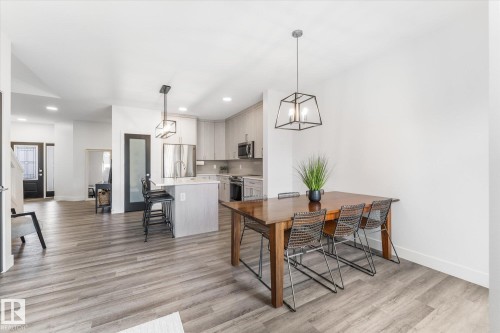 72 Spruce Gardens Crescent, Spruce Grove, AB - Indoor Photo Showing Dining Room