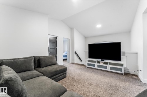72 Spruce Gardens Crescent, Spruce Grove, AB - Indoor Photo Showing Living Room
