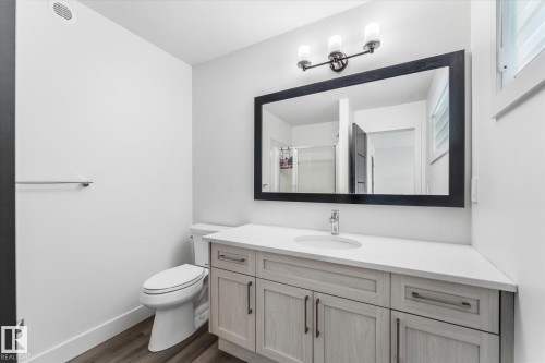 72 Spruce Gardens Crescent, Spruce Grove, AB - Indoor Photo Showing Bathroom