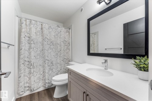 72 Spruce Gardens Crescent, Spruce Grove, AB - Indoor Photo Showing Bathroom