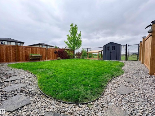 17207 64 Street Nw, Edmonton, AB - Outdoor