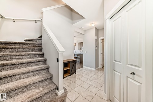 17207 64 Street Nw, Edmonton, AB - Indoor Photo Showing Other Room