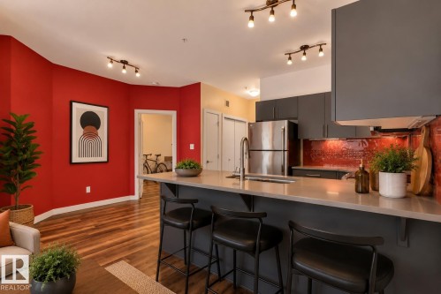 #303 10611 117 St Nw, Edmonton, AB - Indoor Photo Showing Kitchen With Stainless Steel Kitchen With Upgraded Kitchen