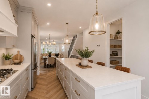 10439 144 Street Nw, Edmonton, AB - Indoor Photo Showing Other Room