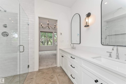 10439 144 Street Nw, Edmonton, AB - Indoor Photo Showing Bathroom
