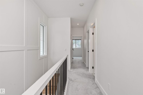 10439 144 Street Nw, Edmonton, AB - Indoor Photo Showing Other Room