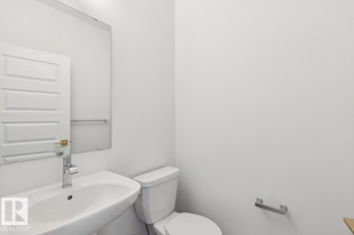 5033 Cawsey Link Sw, Edmonton, AB - Indoor Photo Showing Bathroom