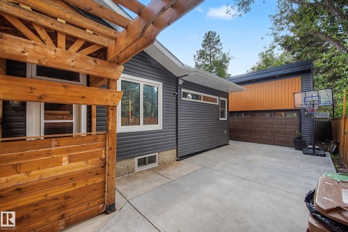 162 Mission Avenue, St. Albert, AB - Outdoor With Exterior
