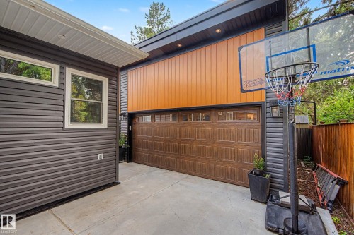 162 Mission Avenue, St. Albert, AB - Outdoor With Exterior