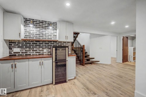 162 Mission Avenue, St. Albert, AB - Indoor