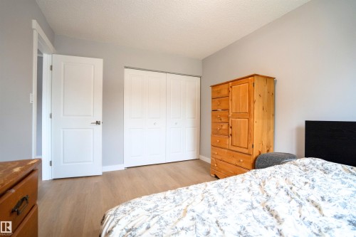 13225 47 Street Nw, Edmonton, AB - Indoor Photo Showing Bedroom