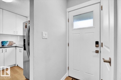 13225 47 Street Nw, Edmonton, AB - Indoor Photo Showing Other Room