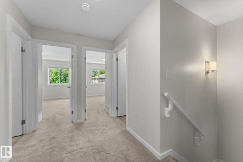 11840 122 Street Nw, Edmonton, AB - Indoor Photo Showing Other Room