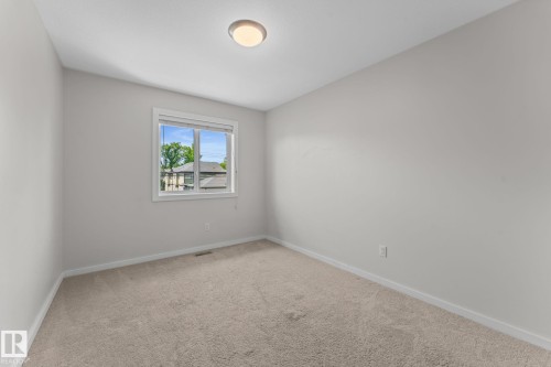 11840 122 Street Nw, Edmonton, AB - Indoor Photo Showing Other Room