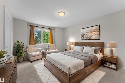 11840 122 Street Nw, Edmonton, AB - Indoor Photo Showing Bedroom