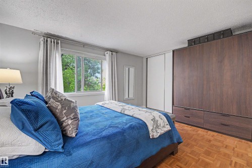 5420 146 Avenue Nw, Edmonton, AB - Indoor Photo Showing Bedroom