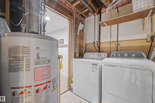 5420 146 Avenue Nw, Edmonton, AB - Indoor Photo Showing Laundry Room