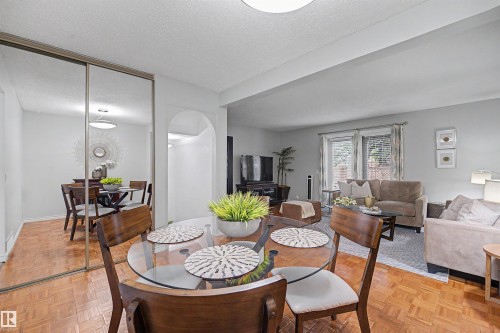 5420 146 Avenue Nw, Edmonton, AB - Indoor Photo Showing Other Room