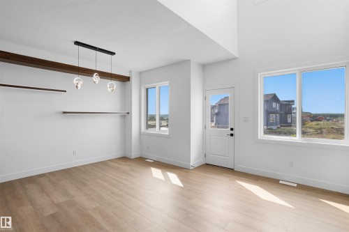 723 158 Avenue Ne, Edmonton, AB - Indoor Photo Showing Other Room