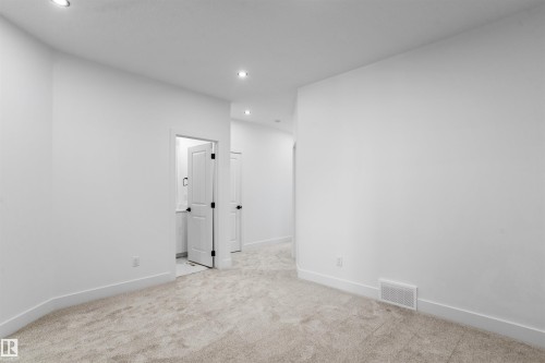 723 158 Avenue Ne, Edmonton, AB - Indoor Photo Showing Other Room