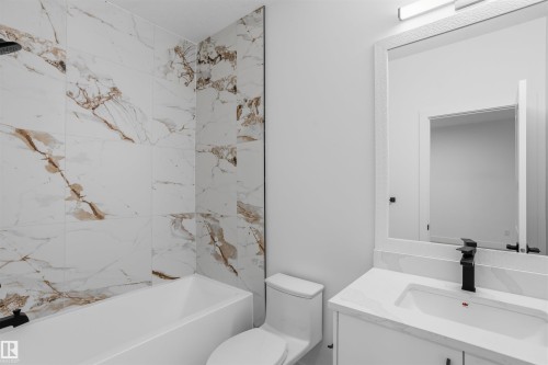 723 158 Avenue Ne, Edmonton, AB - Indoor Photo Showing Bathroom