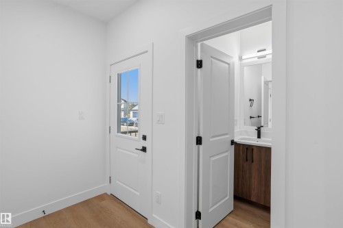 723 158 Avenue Ne, Edmonton, AB - Indoor Photo Showing Other Room