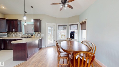 3809 52 Av, Drayton Valley, AB - Indoor Photo Showing Dining Room