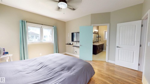 3809 52 Av, Drayton Valley, AB - Indoor Photo Showing Bedroom