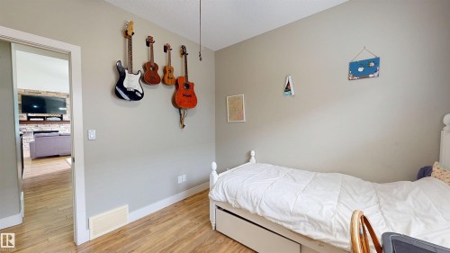 3809 52 Av, Drayton Valley, AB - Indoor Photo Showing Bedroom