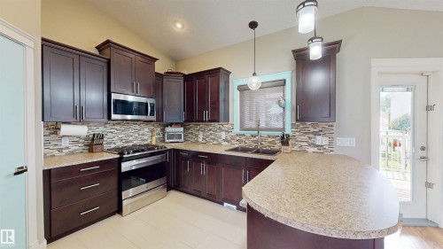 3809 52 Av, Drayton Valley, AB - Indoor Photo Showing Kitchen With Double Sink With Upgraded Kitchen