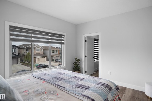4709 Charles Bay Sw, Edmonton, AB - Indoor Photo Showing Bedroom
