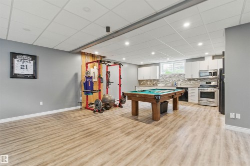 9716 160 Street Nw, Edmonton, AB - Indoor Photo Showing Other Room