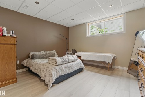 9716 160 Street Nw, Edmonton, AB - Indoor Photo Showing Bedroom