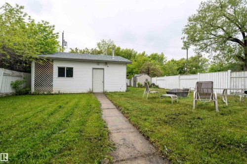 9716 160 Street Nw, Edmonton, AB - Outdoor