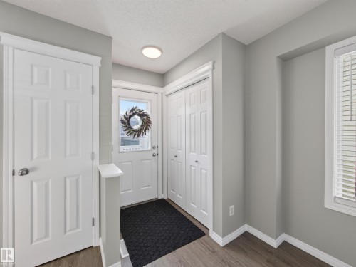 7835 Schmid Place Nw, Edmonton, AB - Indoor Photo Showing Other Room