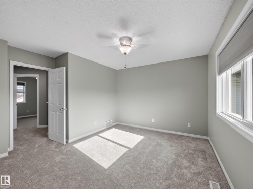 7835 Schmid Place Nw, Edmonton, AB - Indoor Photo Showing Other Room