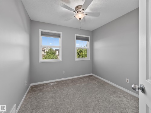 7835 Schmid Place Nw, Edmonton, AB - Indoor Photo Showing Other Room